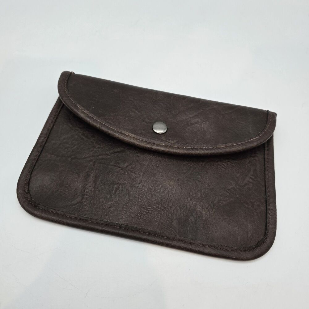 Wrangler Leather Brown Wristlet Flap Pocket Holder